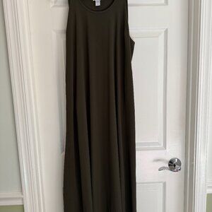 Athleta Presidio Traveler Maxi Dress size medium, olive green